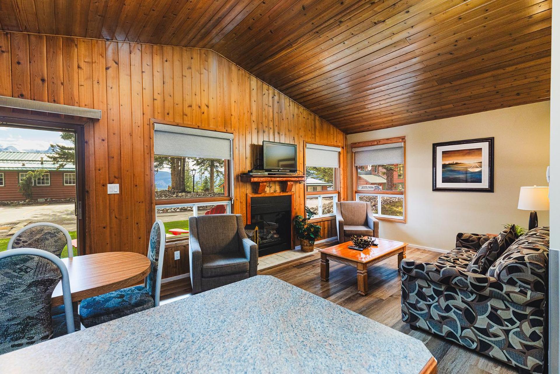ג'ספר Overlander Mountain Lodge מראה חיצוני תמונה